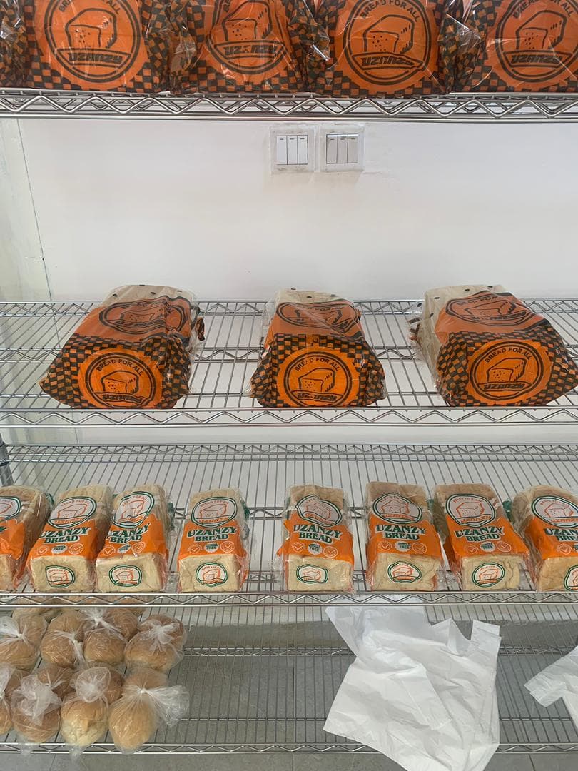 Freshly packaged Uzanzy Bread on display shelves